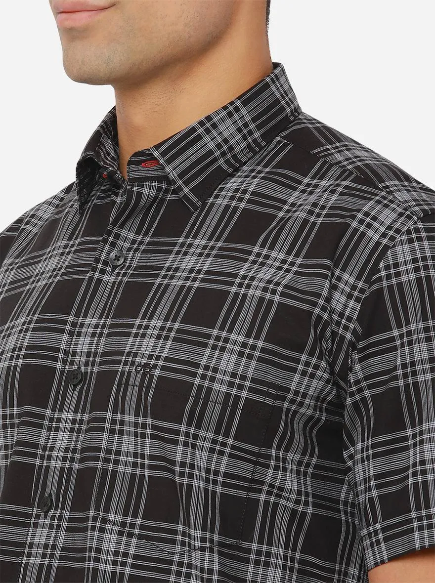 Black Checked Slim Fit Casual Shirt | JadeBlue