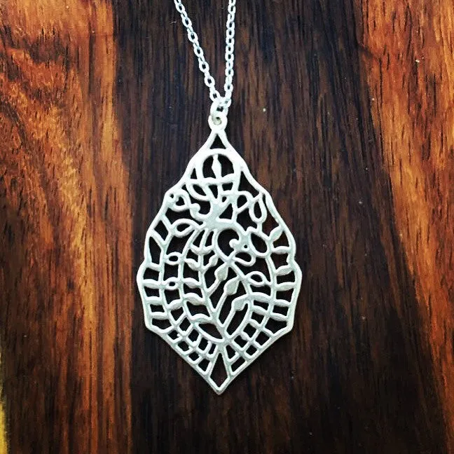 Filigree Leaf & Helen Chain Necklace