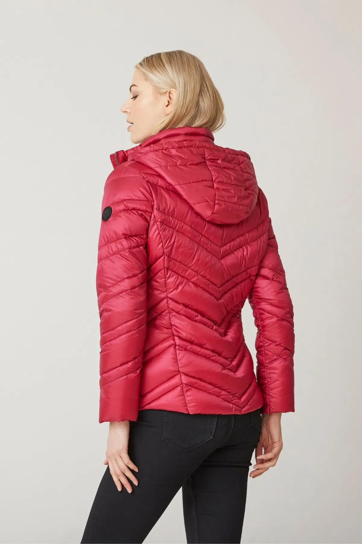 INDIA Quilted Light Down Jacket in Scarlet 2243