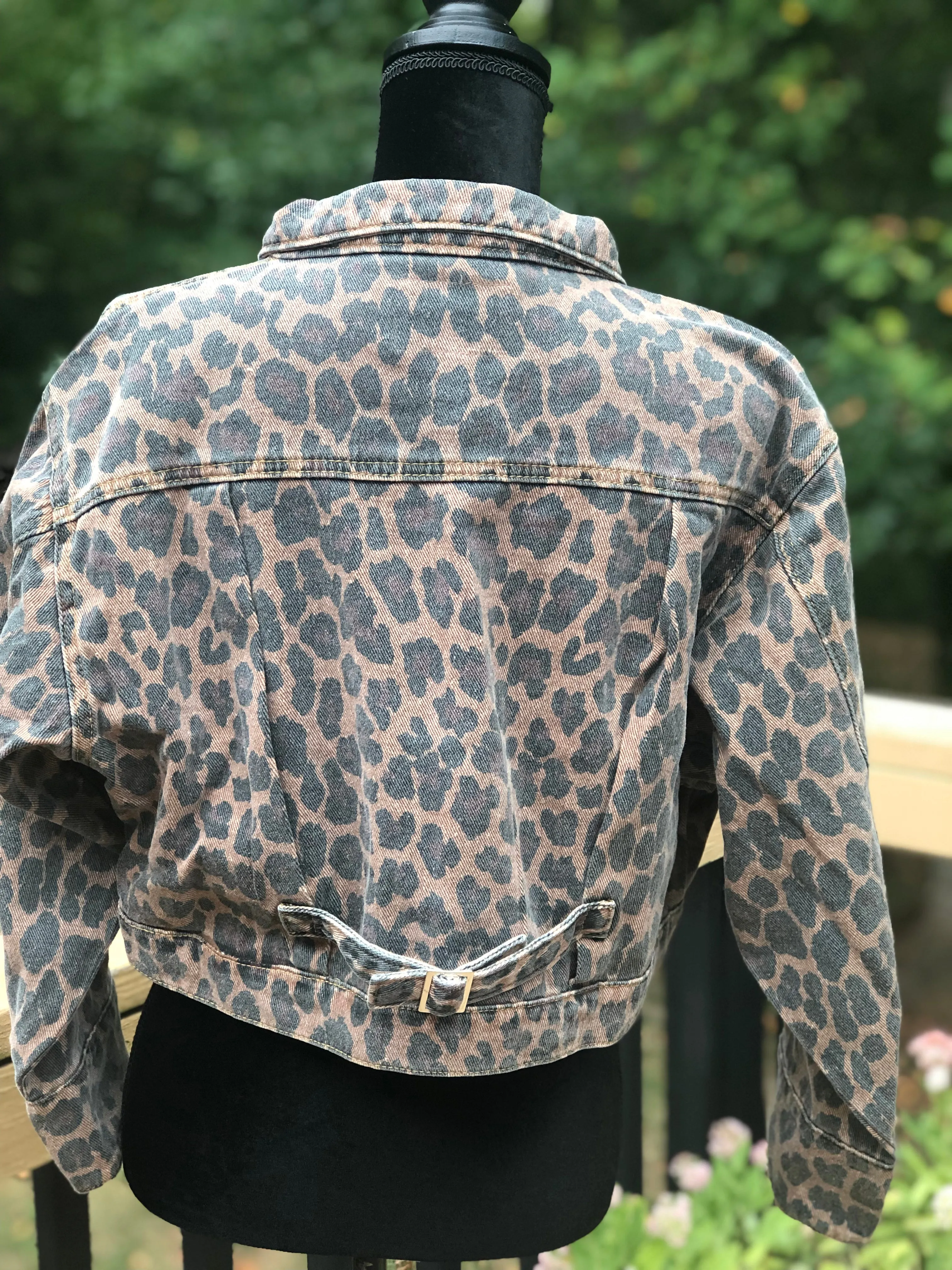 Leopard Print Crop Denim Jacket