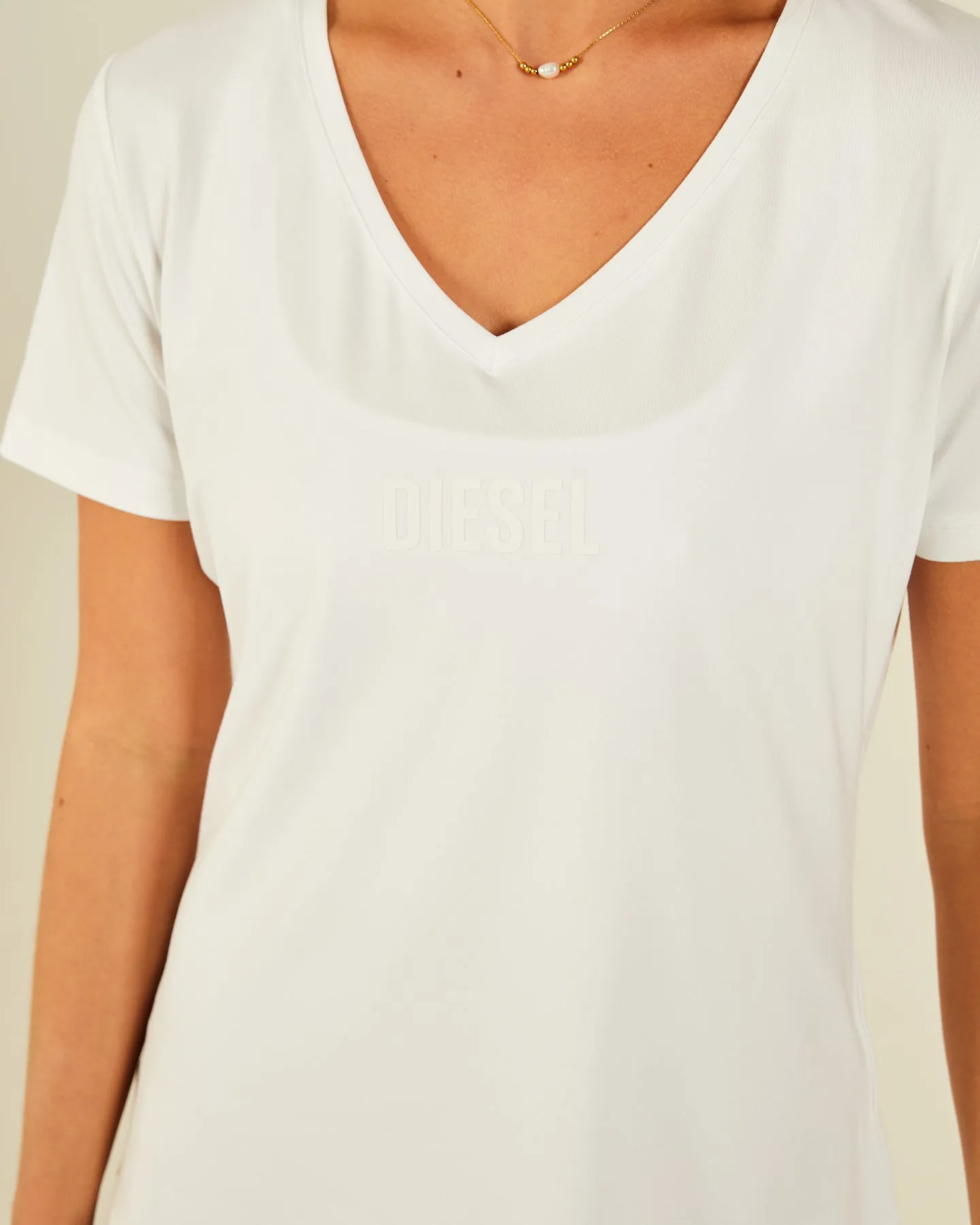 Marcie Tee Dove White