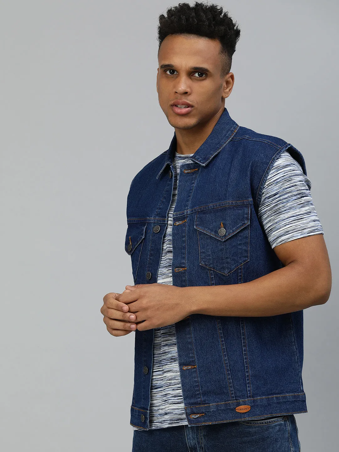 Men's Blue Regular Fit Washed Sleeveless Denim Jacket